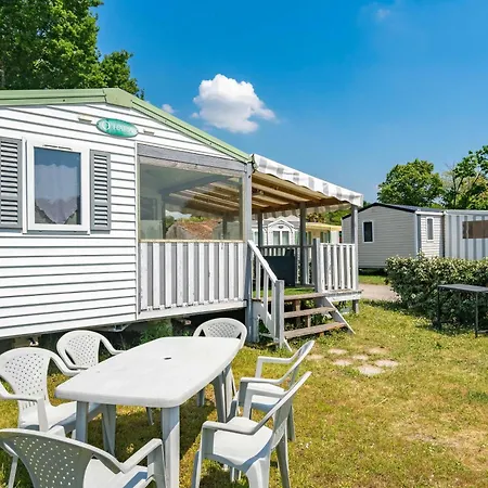 Mh 195 Les 3 Coups Aux Mathes Nyaraló Les Mathes